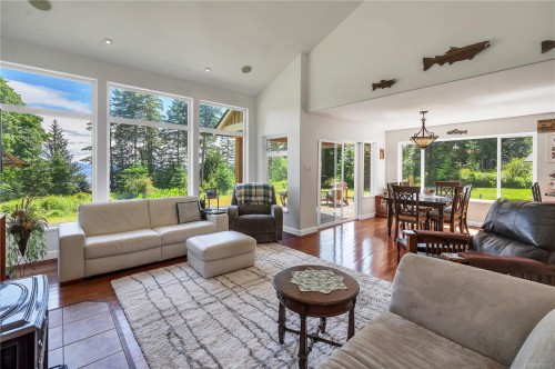 620 Valpy Rd, Quadra Island, BC 