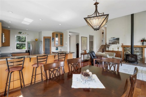 620 Valpy Rd, Quadra Island, BC 