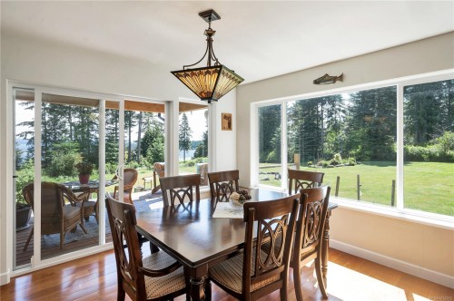 620 Valpy Rd, Quadra Island, BC 