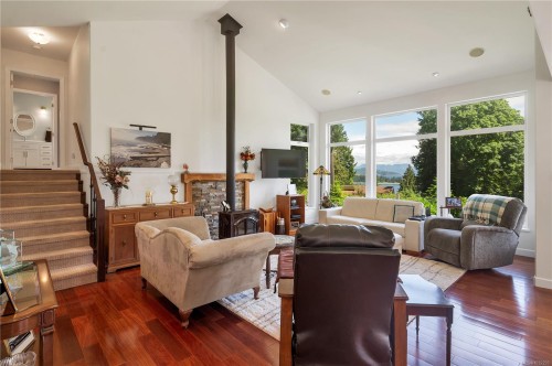 620 Valpy Rd, Quadra Island, BC 