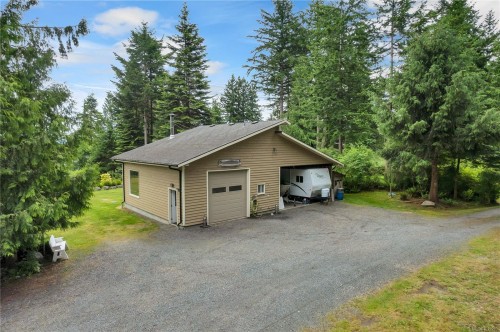 620 Valpy Rd, Quadra Island, BC 
