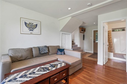 620 Valpy Rd, Quadra Island, BC 