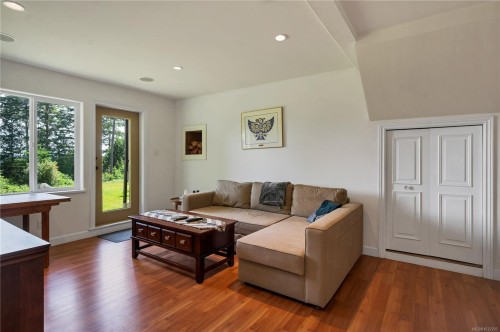 620 Valpy Rd, Quadra Island, BC 