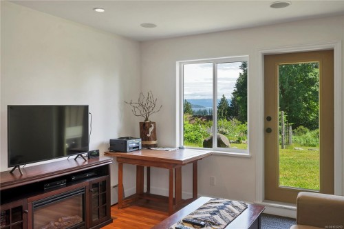 620 Valpy Rd, Quadra Island, BC 