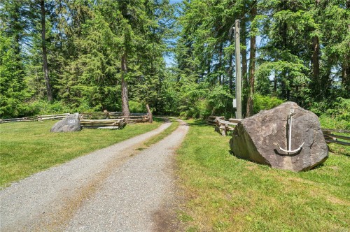 620 Valpy Rd, Quadra Island, BC 