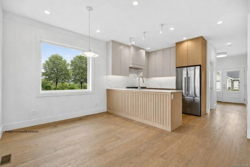 D-875 Grumman Pl, Comox, BC 