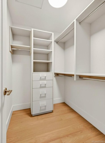 D-875 Grumman Pl, Comox, BC 