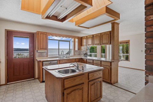 513 Ash St, Campbell River, BC 