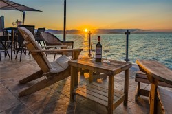 450 Judges Row Qualicum Beach, BC V9K 1G6