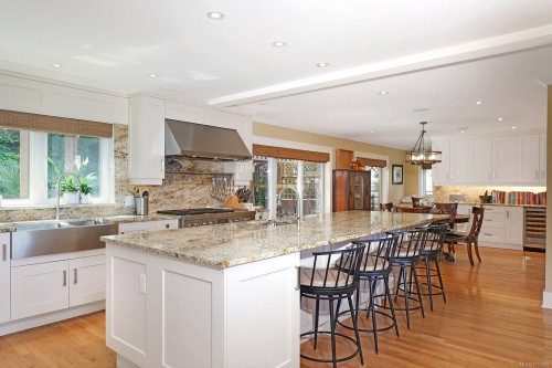 450 Judges Row, Qualicum Beach, BC 