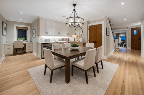450 Judges Row, Qualicum Beach, BC 