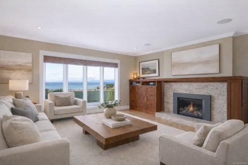 450 Judges Row, Qualicum Beach, BC 