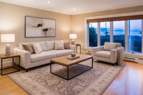 450 Judges Row, Qualicum Beach, BC 