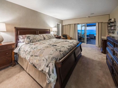 450 Judges Row, Qualicum Beach, BC 