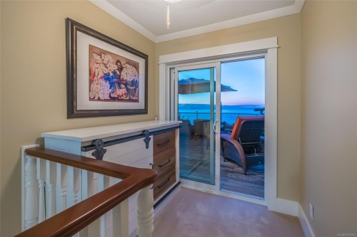 450 Judges Row, Qualicum Beach, BC 