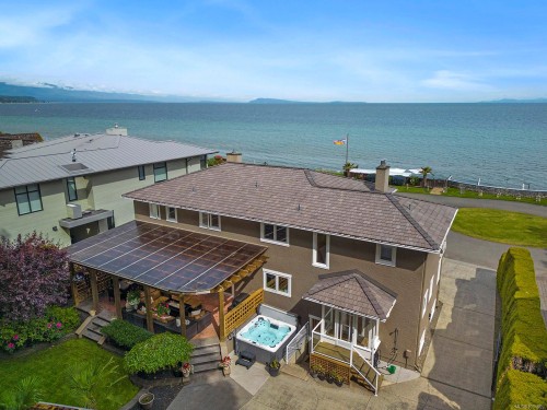 450 Judges Row, Qualicum Beach, BC 