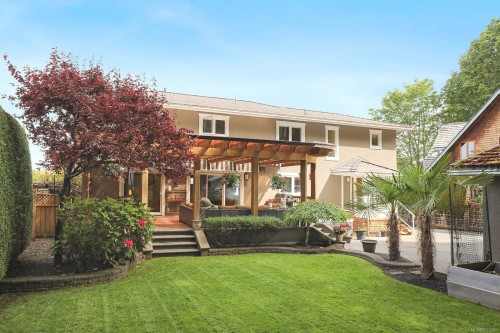 450 Judges Row, Qualicum Beach, BC 