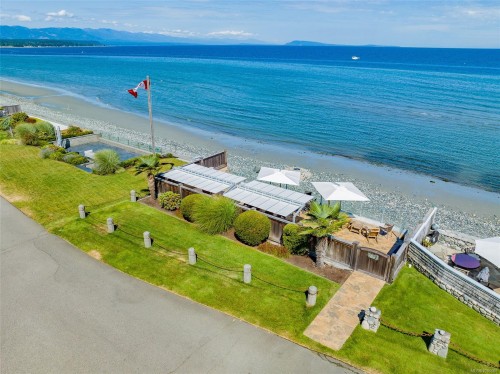 450 Judges Row, Qualicum Beach, BC 