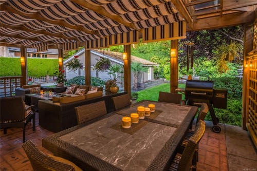 450 Judges Row, Qualicum Beach, BC 