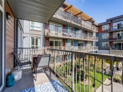 212-110 Presley Pl View Royal, BC V9B 0Z1