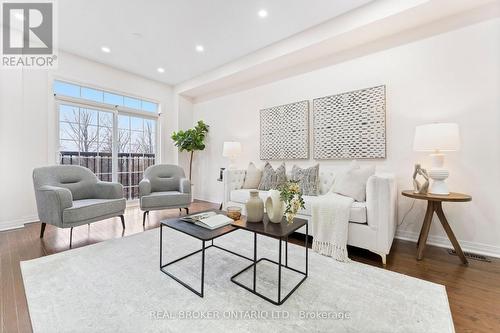 206 LONDON LANE  Ajax, ON L1T 0N5