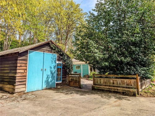 255 White Rd, Duncan, BC 