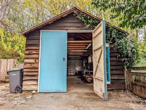 255 White Rd, Duncan, BC 