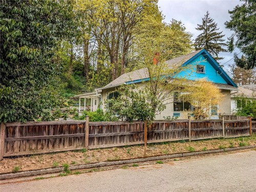 255 White Rd, Duncan, BC 