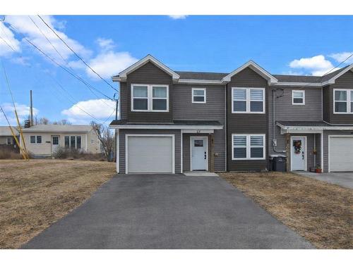 43 Paradise Road  Paradise, NL A1L 3B1