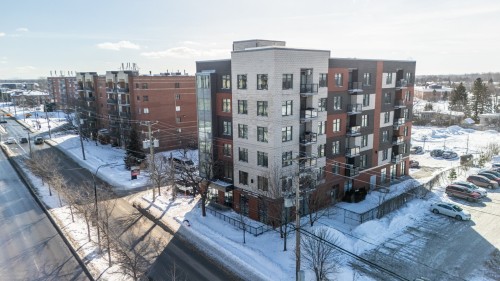 205-3410 Ch. de Chambly  Longueuil (Le Vieux-Longueuil), QC J4L 1N8