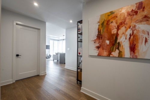 Mud Room - 208-3500 Boul. St-Elzear O., Laval (Chomedey), QC - Indoor Photo Showing Other Room