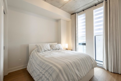 Bedroom - 208-3500 Boul. St-Elzear O., Laval (Chomedey), QC - Indoor Photo Showing Bedroom