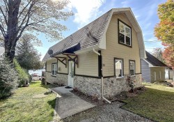 228 129e Avenue Saint-Hippolyte, QC J8A 2J1