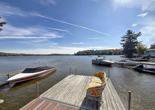 Vue sur l'eau - 228 129E Avenue, Saint-Hippolyte, QC - Outdoor With Body Of Water With View