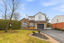 23 Rue François-Morin  Gatineau (Gatineau), QC J8V 2K1