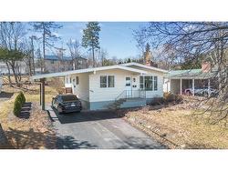 440 Pederson CRES  Fredericton, NB E3B 2Z2