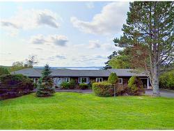 80 Westmount DR Saint John, NB E2K 5G2