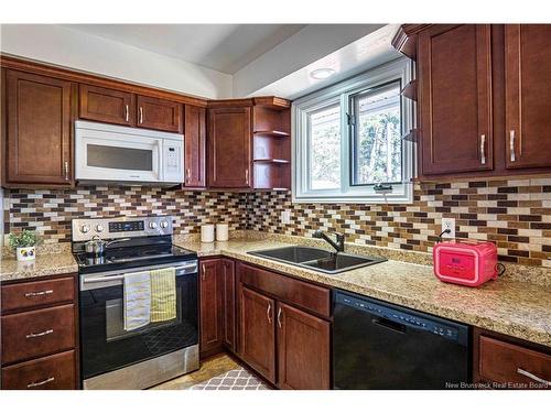 19 Coventry Cres, Fredericton, NB 