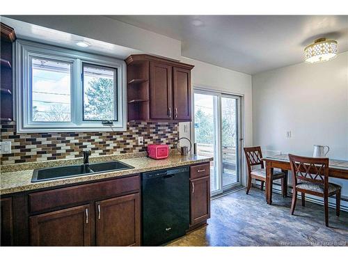 19 Coventry Cres, Fredericton, NB 