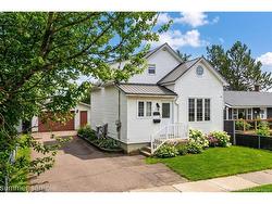 83 Salter AVE Moncton, NB E1C 7R4