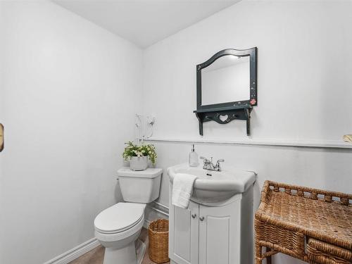 6 Granby Court, Halifax, NS 