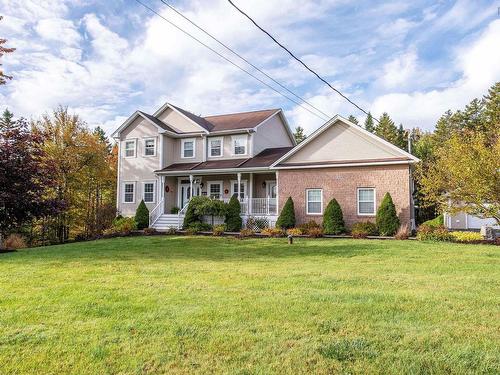 144 Aberdeen Drive, Fall River, NS 