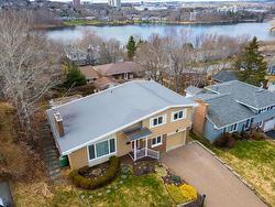 43 Tremont Street  Dartmouth, NS B2Y 1X1