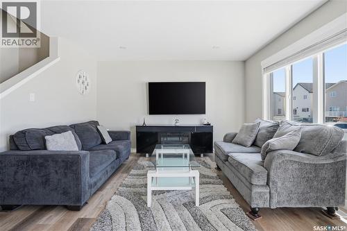 4600 Ferndale Crescent, Regina, SK - Indoor Photo Showing Living Room