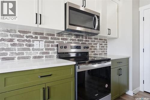 4600 Ferndale Crescent, Regina, SK - Indoor Photo Showing Kitchen