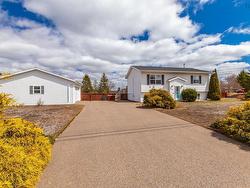 64 Seth Drive Wilmot, NS B0P 1R0