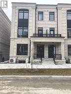 81 WILLIAM SAVILLE STREET Markham, ON L3R 2E1