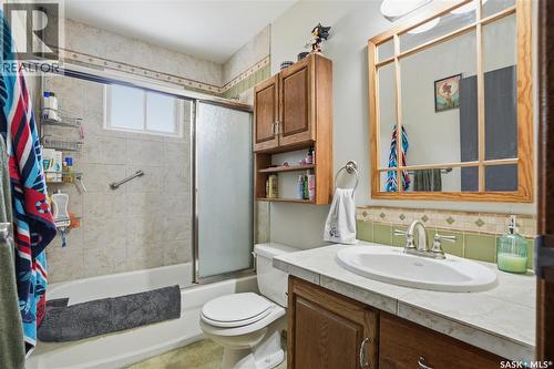 122 Forrester Road, Saskatoon, SK - Indoor Photo Showing Bathroom