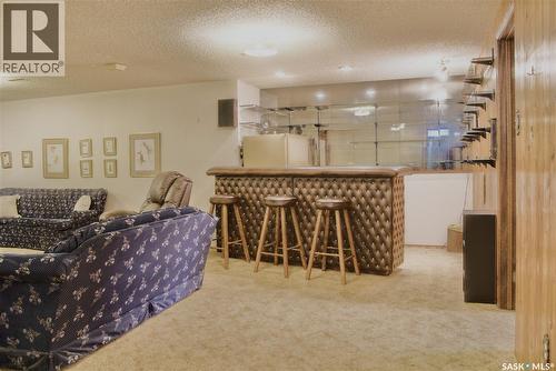 802 7Th Street E, Saskatoon, SK - Indoor