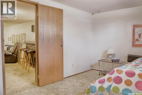 802 7Th Street E, Saskatoon, SK - Indoor Photo Showing Bedroom